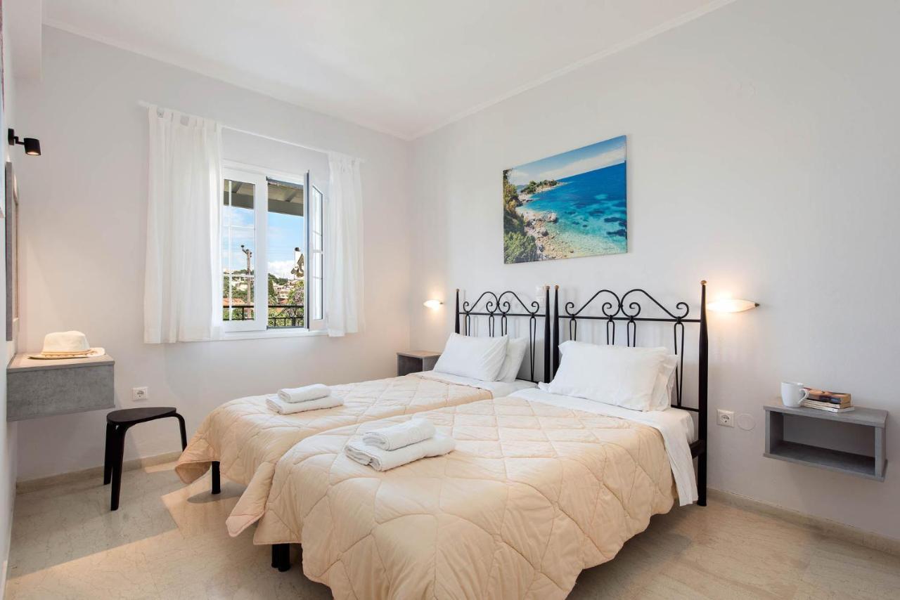 Balaris Apartments Kassiopi Exterior photo