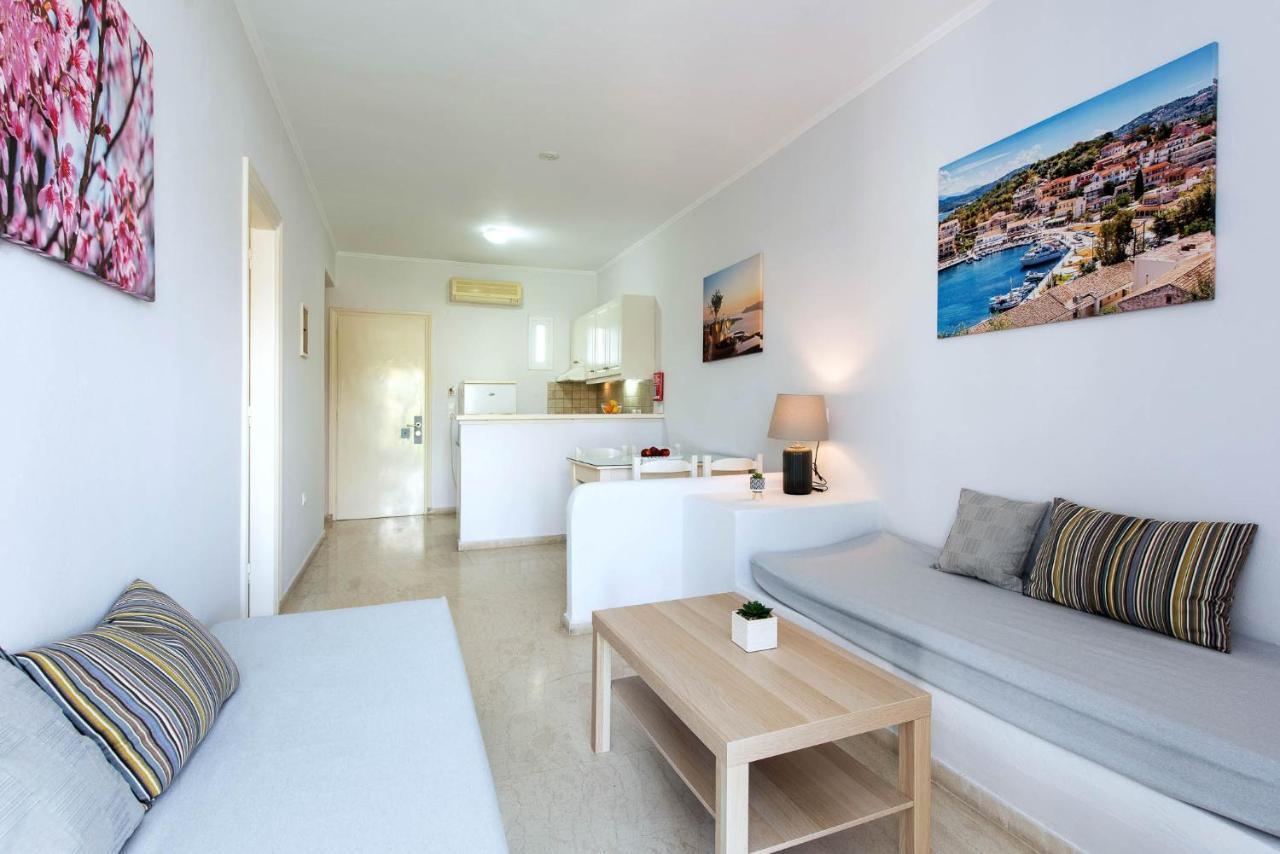 Balaris Apartments Kassiopi Exterior photo