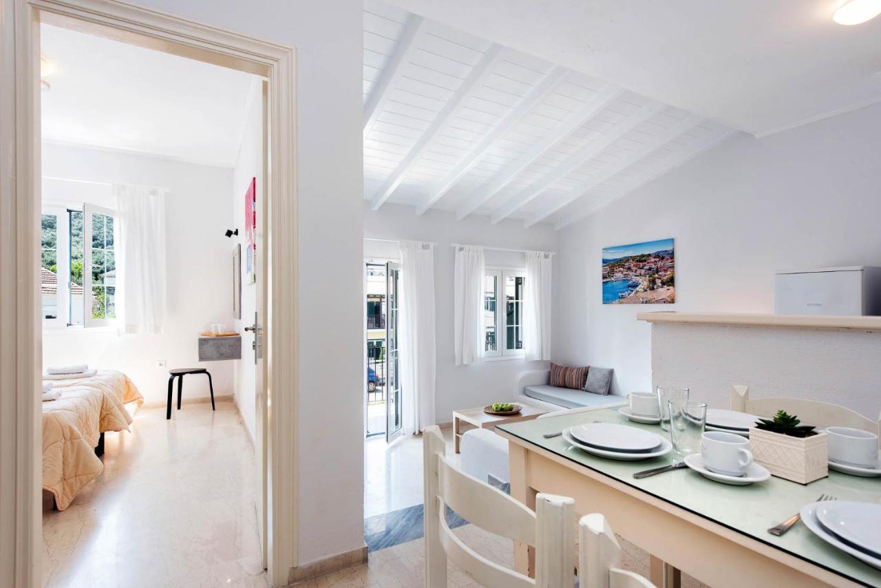 Balaris Apartments Kassiopi Exterior photo