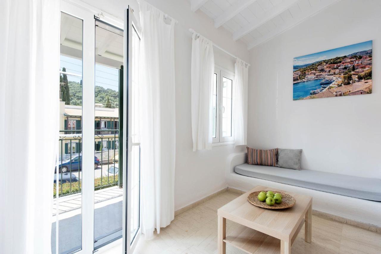 Balaris Apartments Kassiopi Exterior photo