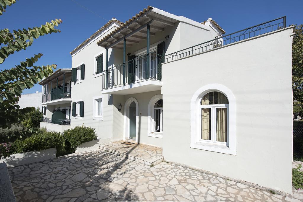 Balaris Apartments Kassiopi Exterior photo